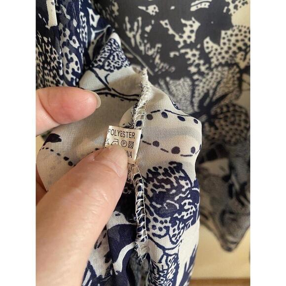 Kimberly C. Navy Blue Floral Topical Light Weight Duster L/XL - Picture 6 of 6